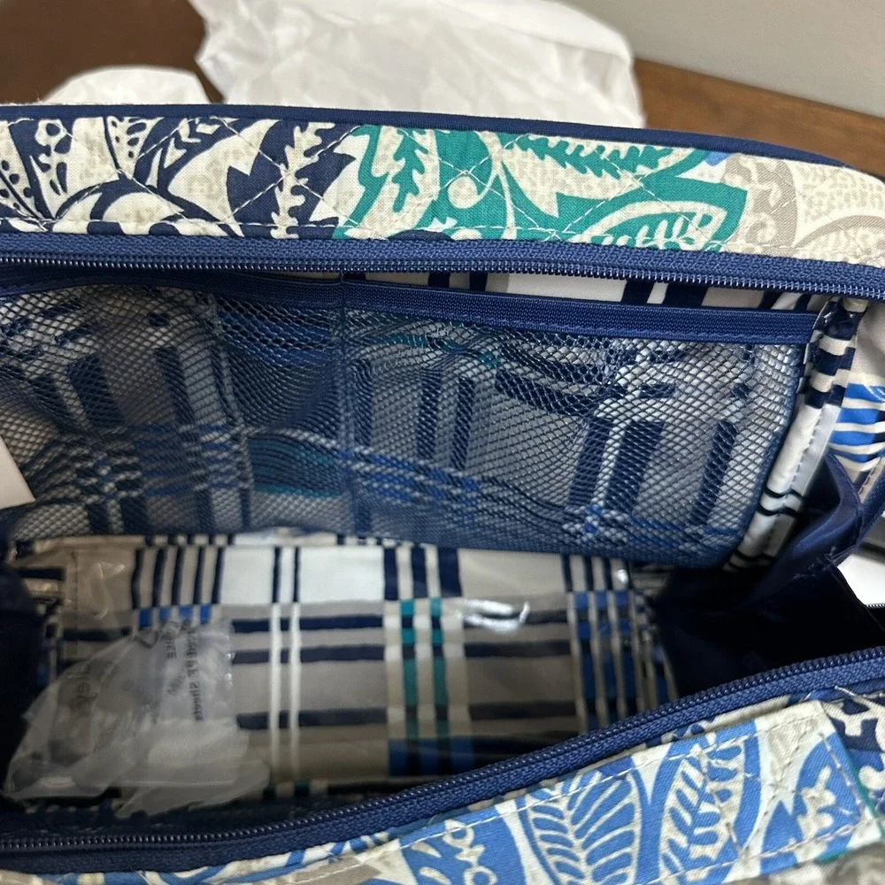 Vera Bradley Large Blush & Brush Makeup Case Santiago Cosmetics Bag NEW